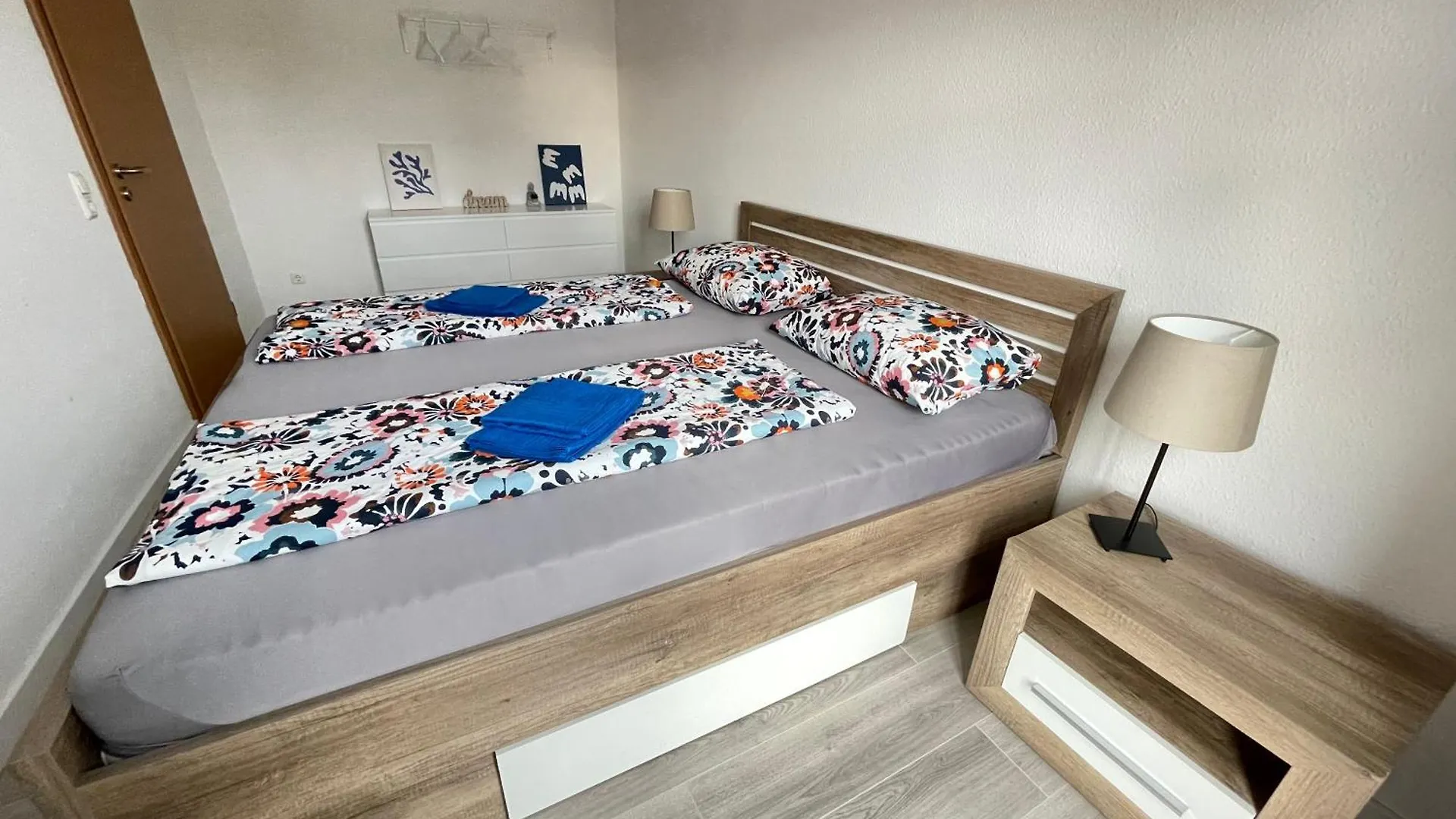 Apartment Buergerstrasse 47 60Q.M Dresden